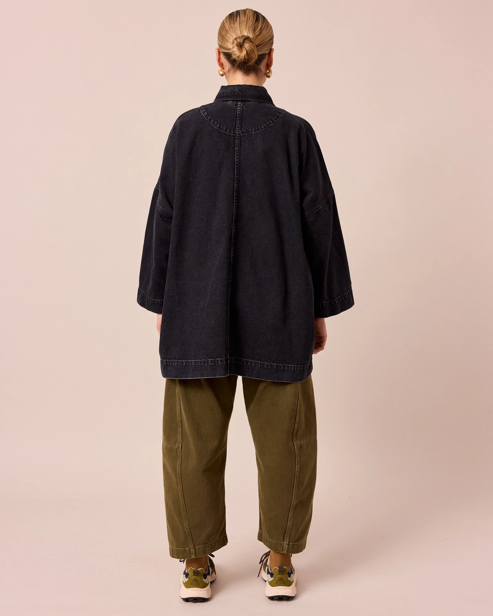 Bea Washed Black Denim Jacket - Image 5
