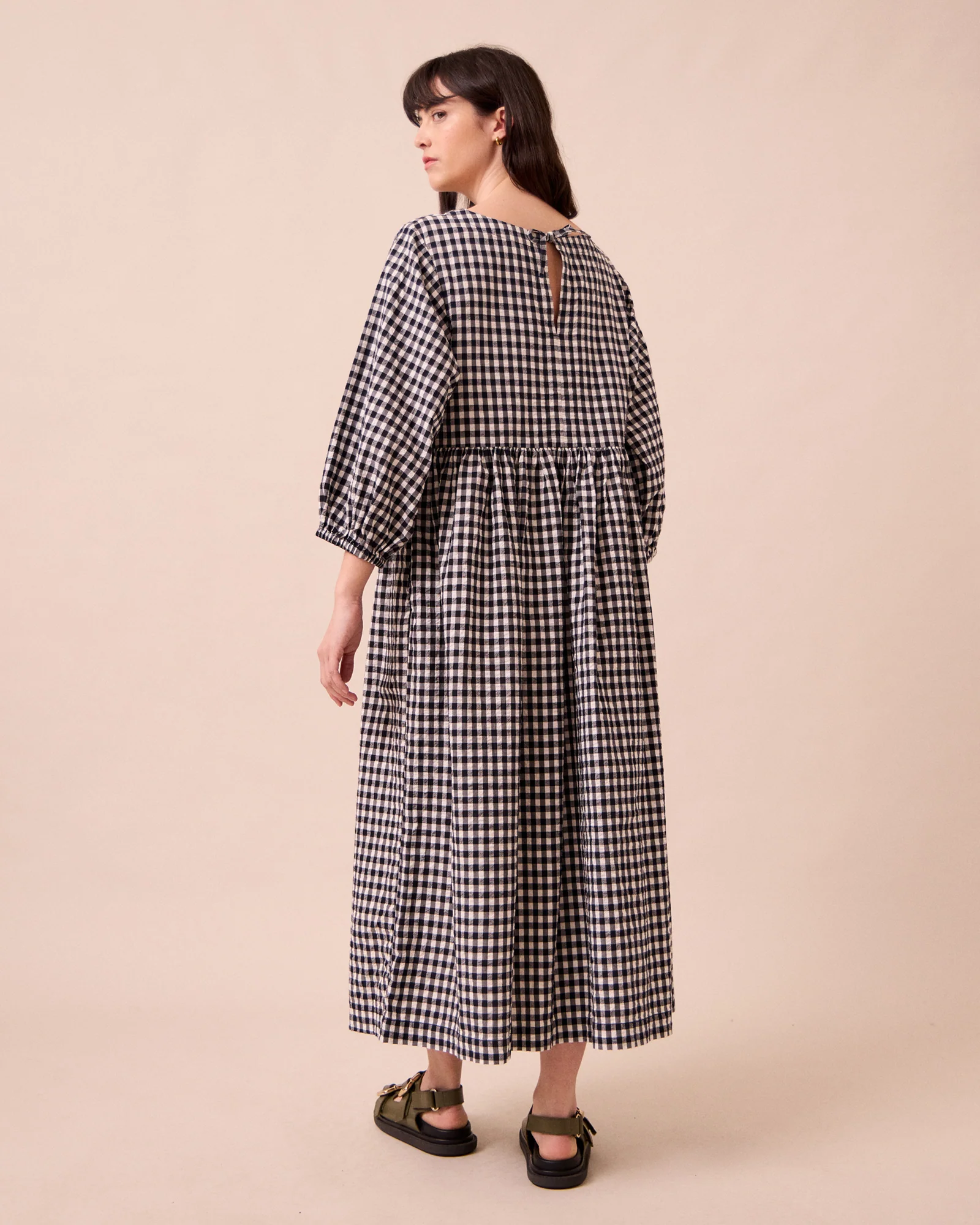 Berlin Black & Ecru Gingham Cotton Seersucker Dress - Image 4