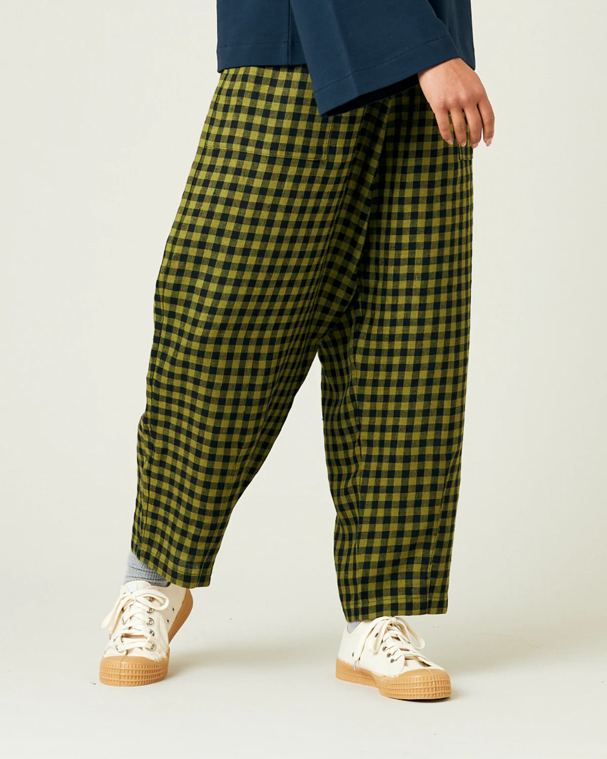 Huxley Green Gingham Linen Trousers - Image 4