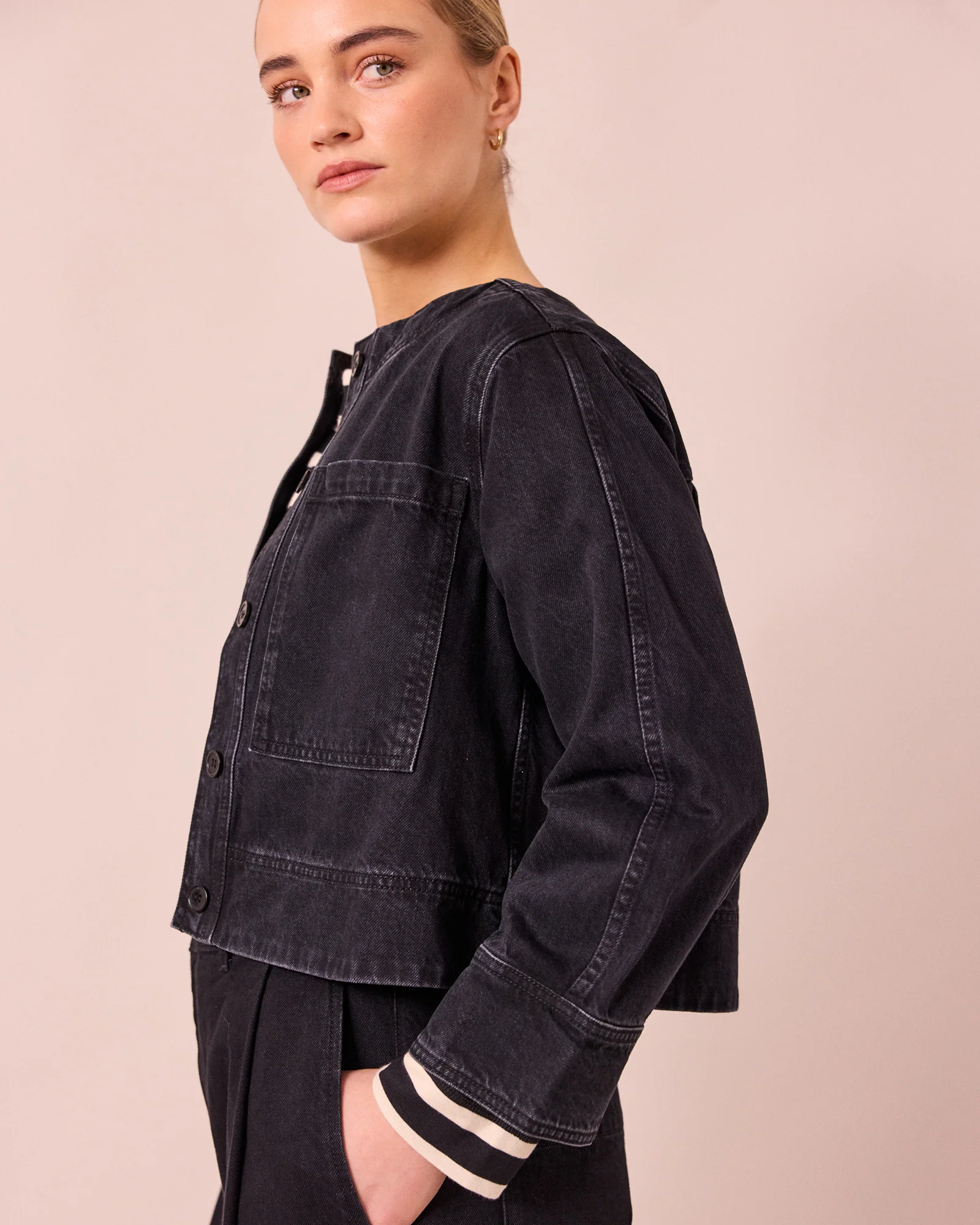 Kat Washed Black Denim Jacket - Image 4
