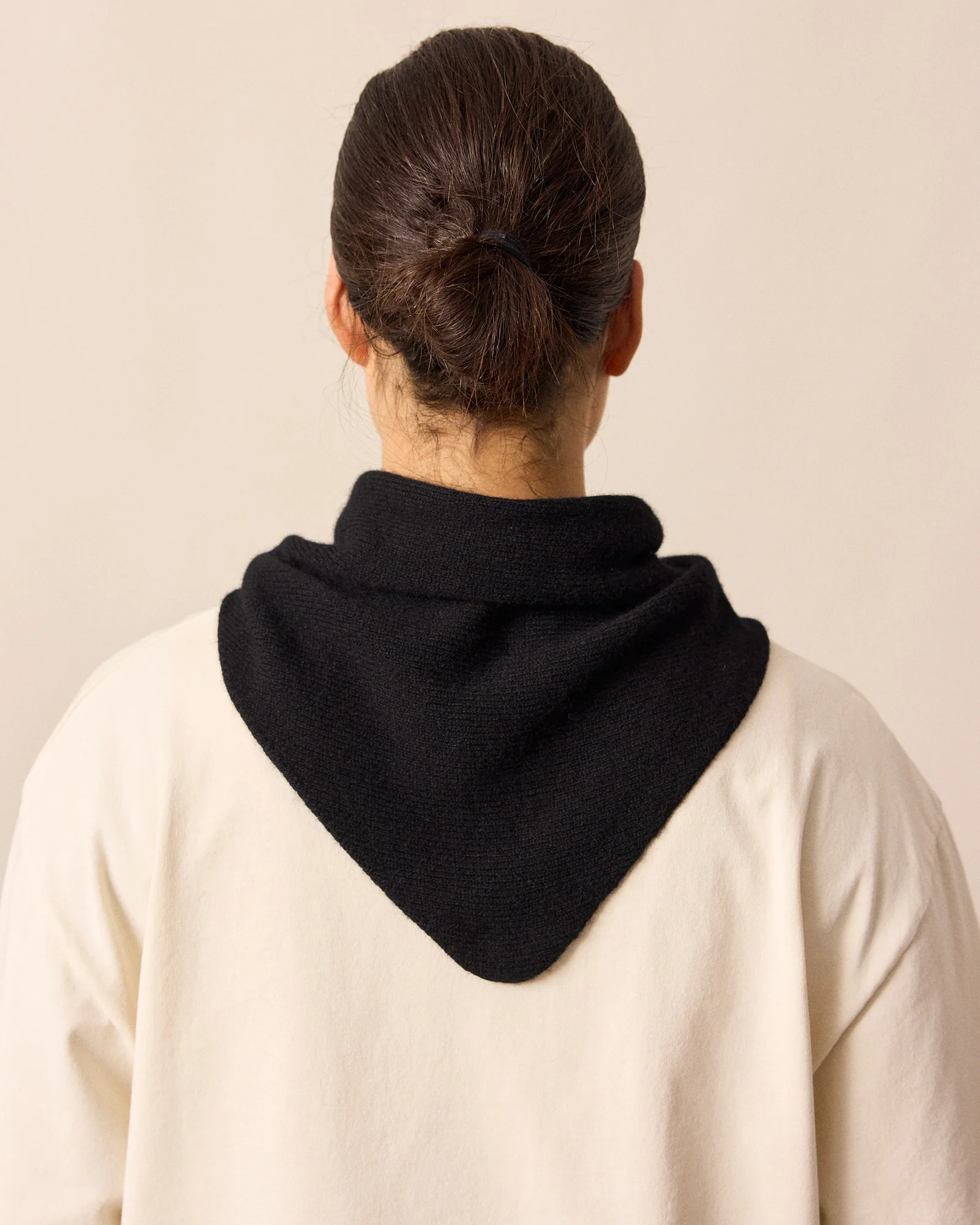 Knitted Neckerchief Black - Image 3