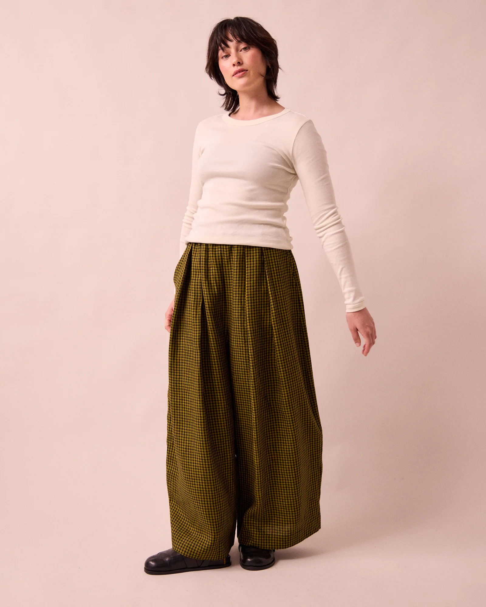 Layne Fresh Olive Mini Gingham Linen Trousers - Image 3