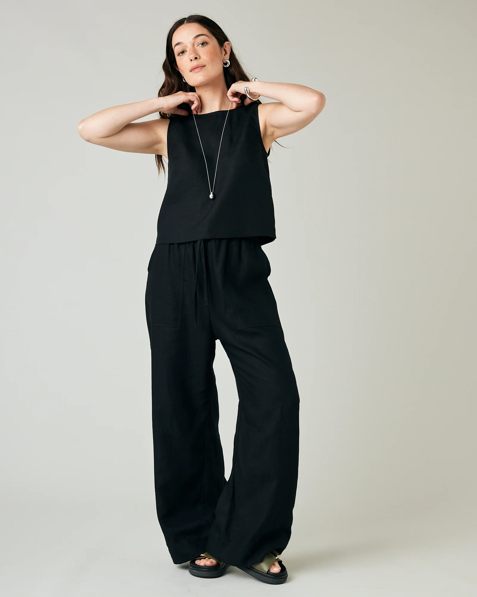 Lexi Black Linen Trousers - Image 6