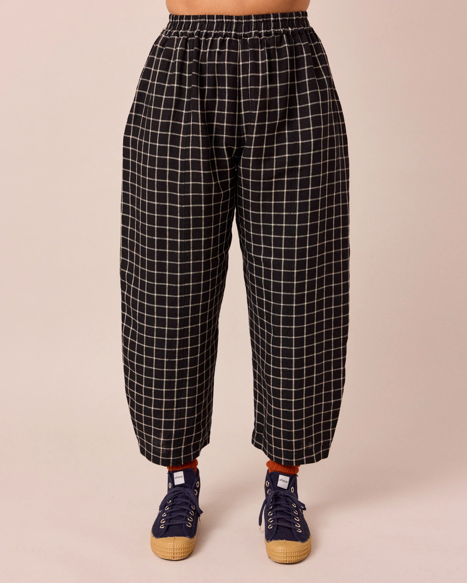 Mabel Black Grid Linen Trousers - Image 2