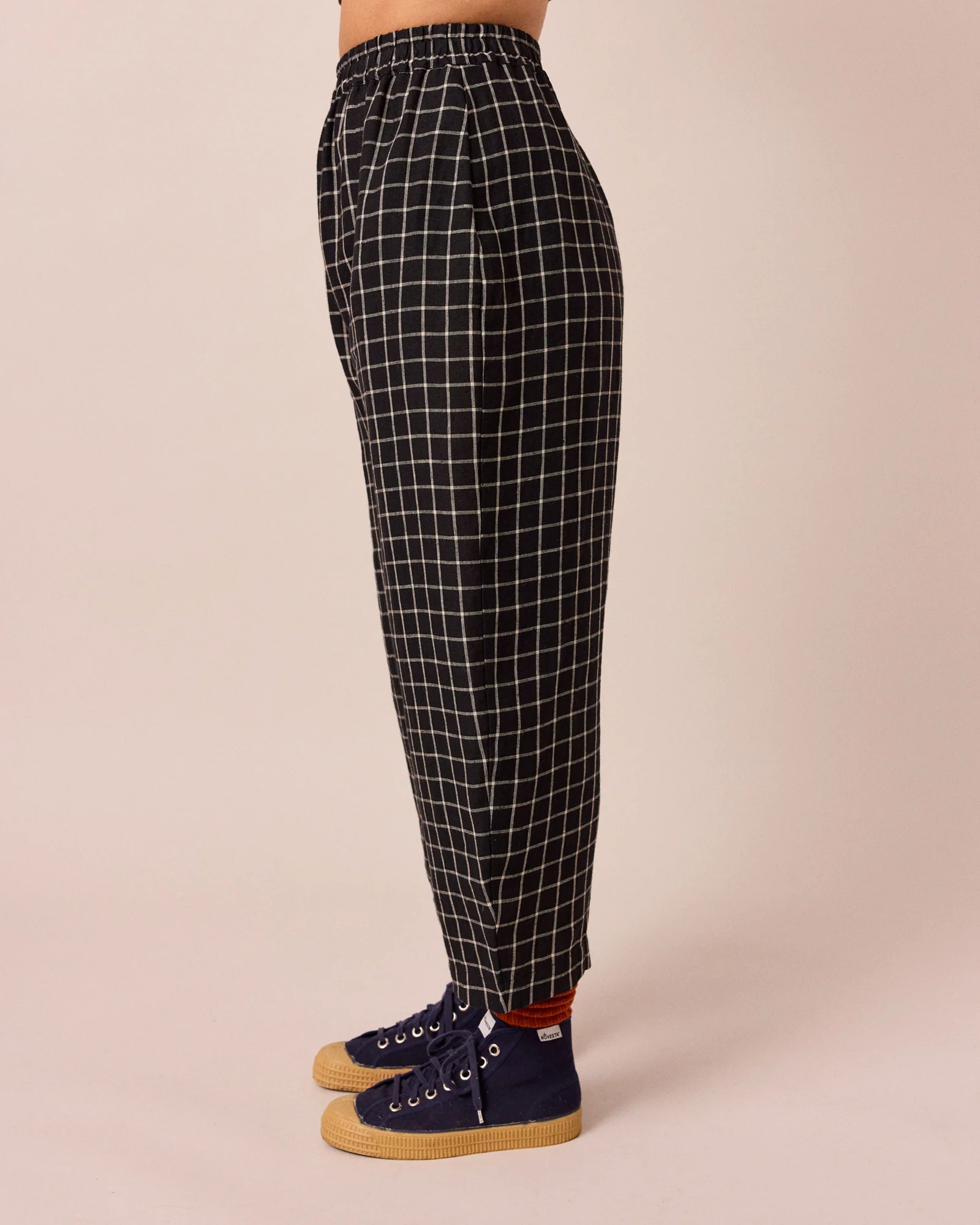 Mabel Black Grid Linen Trousers - Image 3