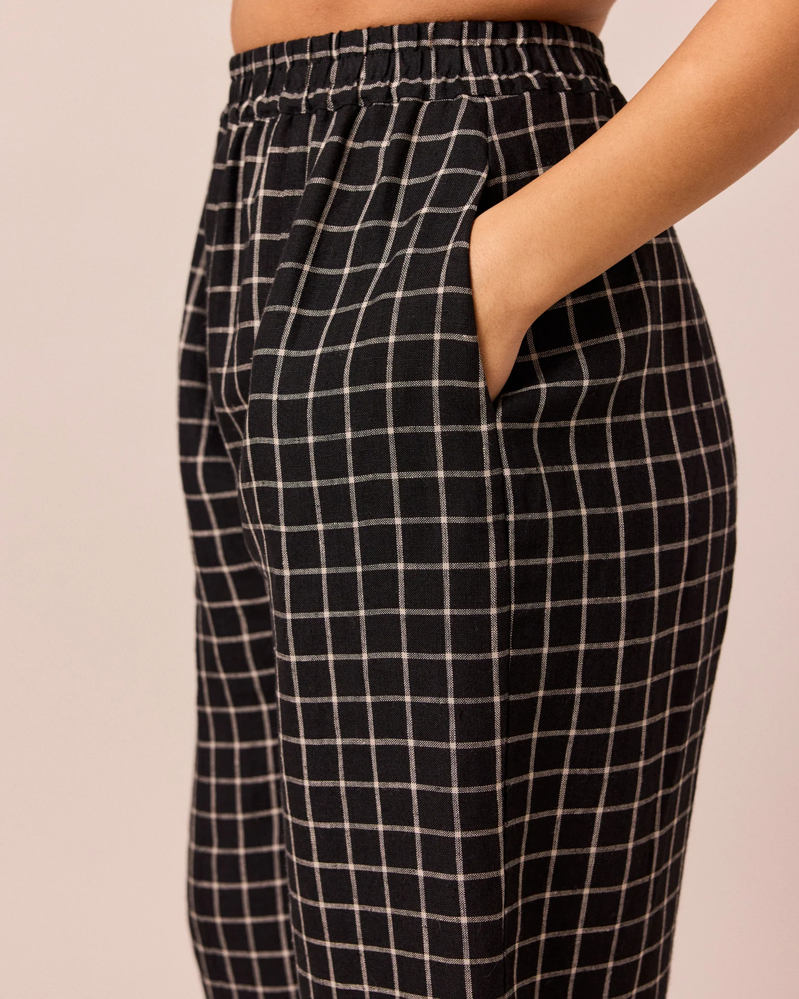 Mabel Black Grid Linen Trousers - Image 5