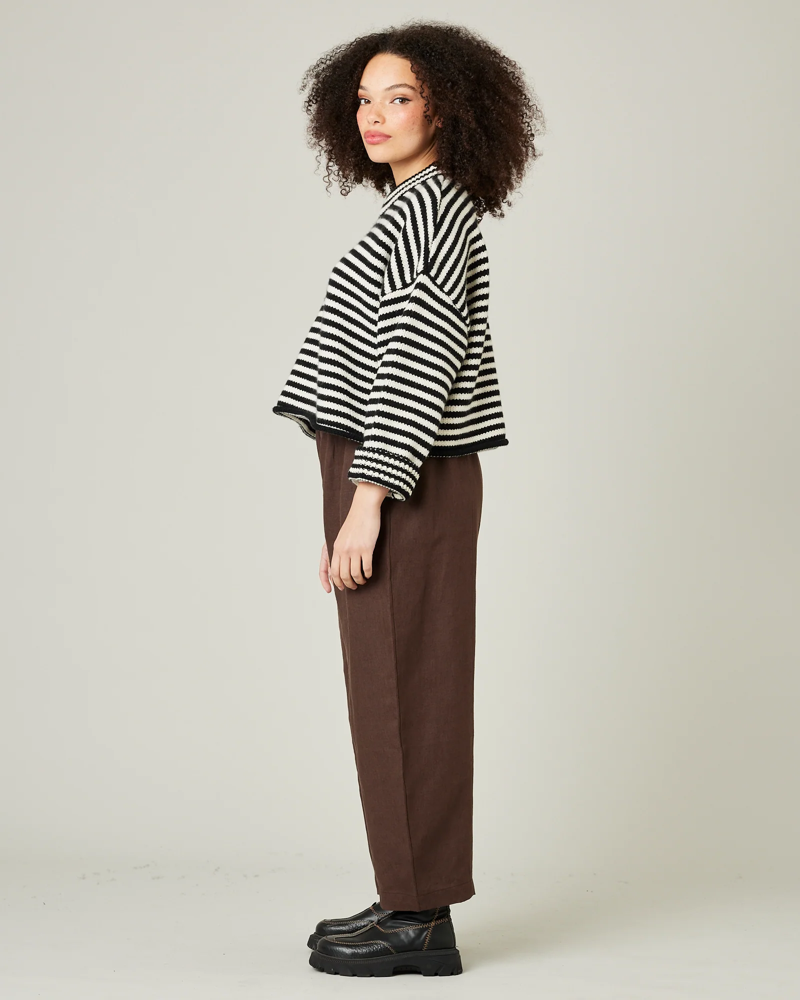 Mabel Chocolate Linen Trousers - Image 6
