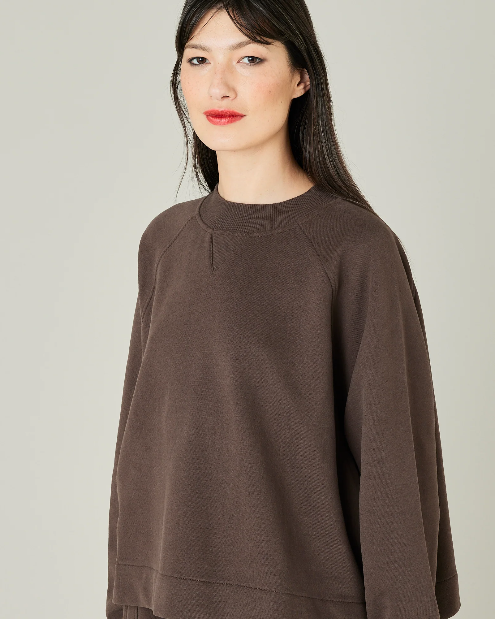 Noa Chocolate Fleeceback Jersey Jumper - Image 7