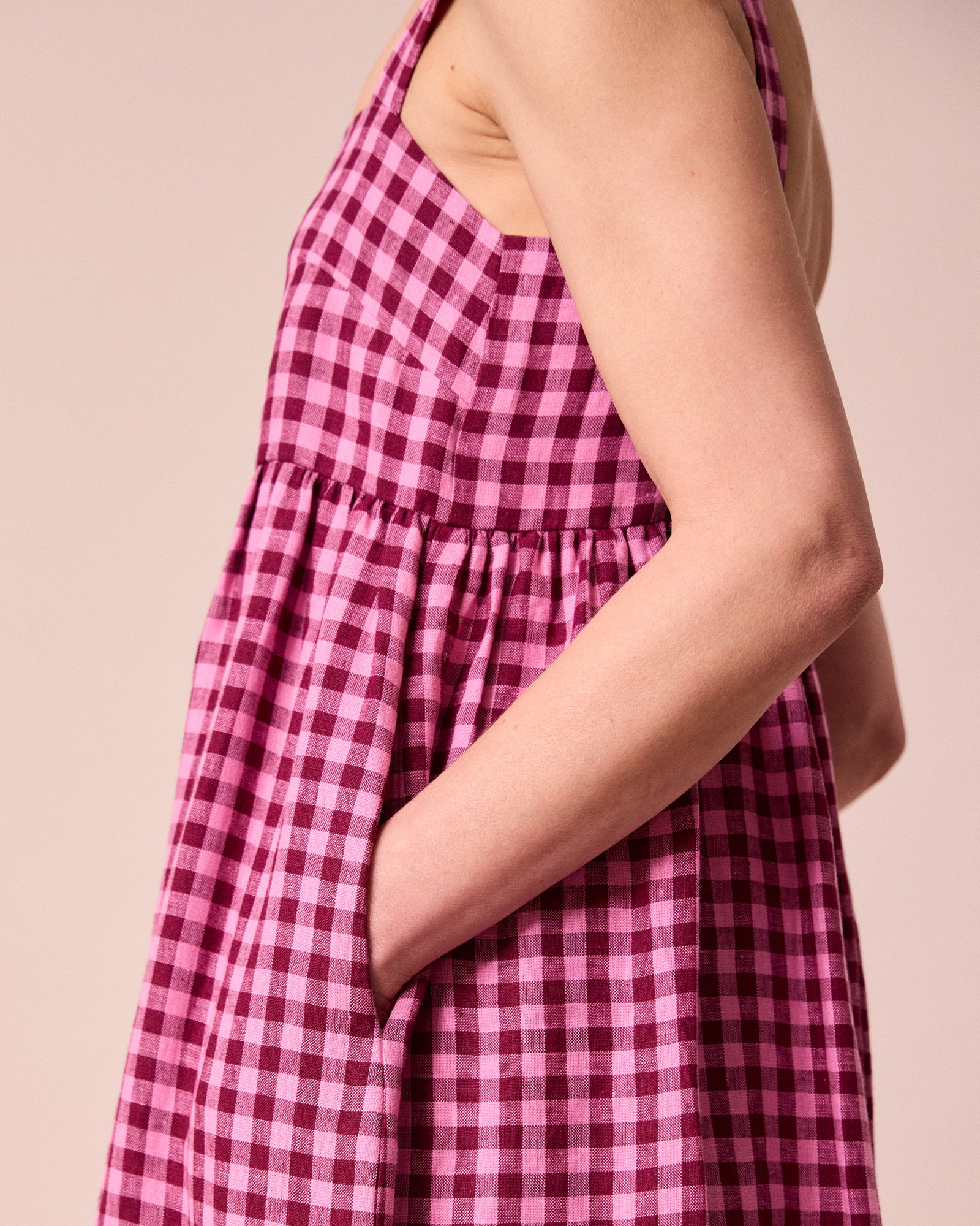 Suki Summer Berry Gingham Linen Dress - Image 4