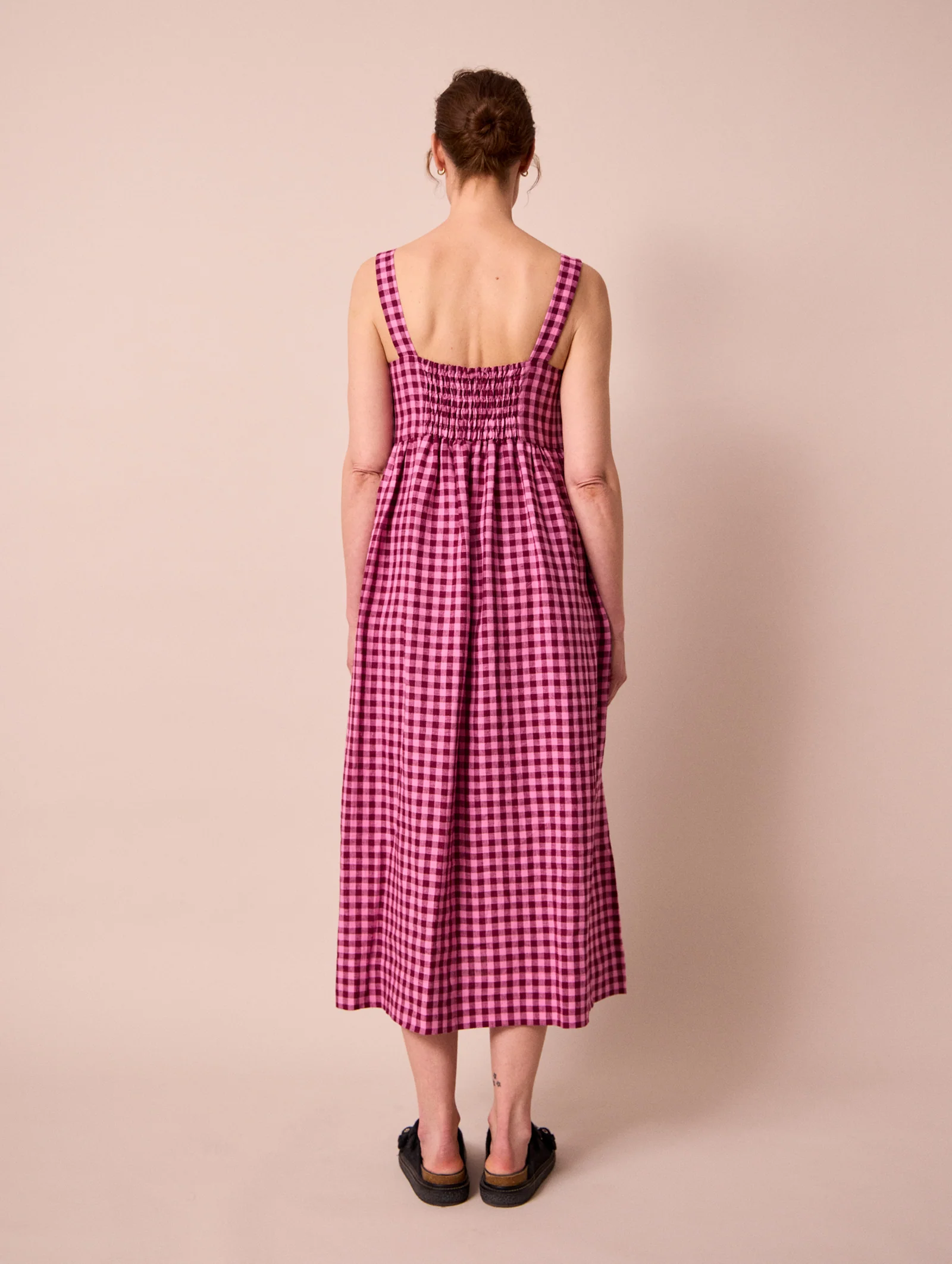 Suki Summer Berry Gingham Linen Dress - Image 5