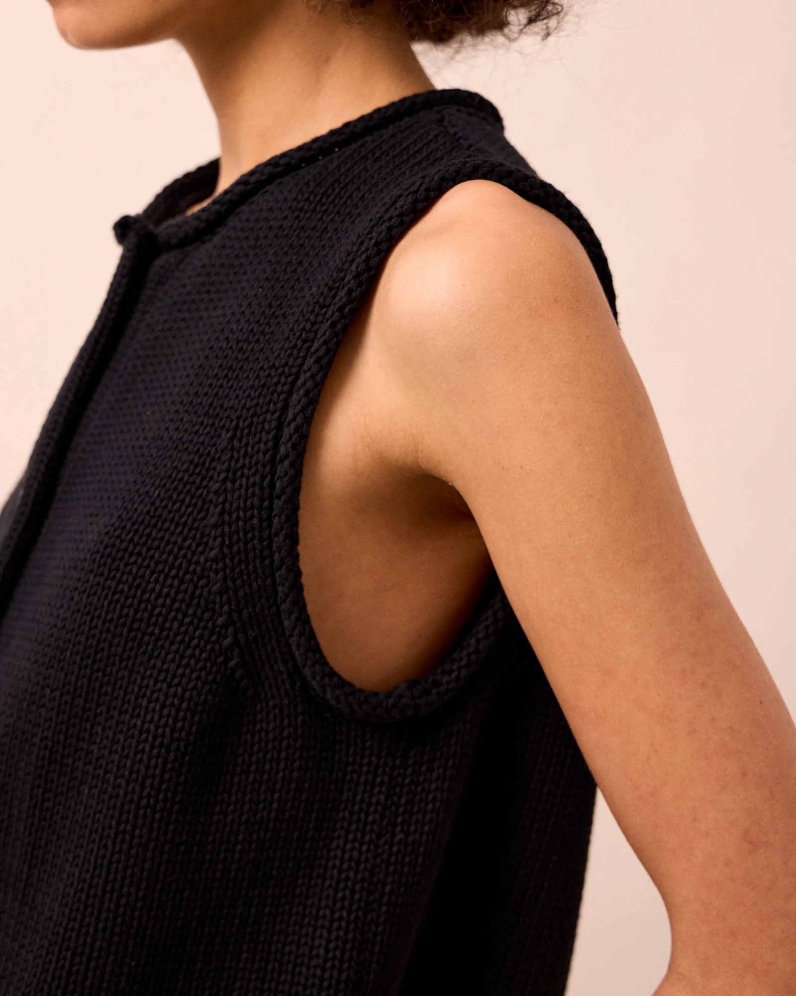 Tia Black Knitted Vest - Image 5